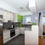 Apartment Sarena